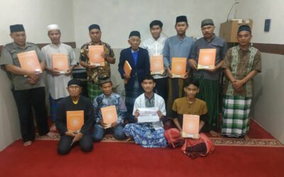 WAKAFMU BANTU TERSEDIANYA AL QURAN UNTUK JAMAAH MASJID AL AMIN, CIMAHI SELATAN, KOTA CIMAHI