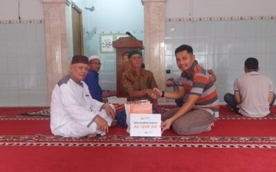 RUMAH WAKAF SALURKAN 40 MUSHAF WAKAF AL QURAN DI TIGA MASJID KOTA BANDUNG