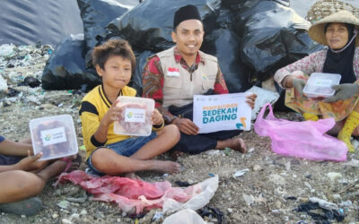 SEDEKAH DAGING BAHAGIAKAN IBU ROTOH, PEJUANG NAFKAH DARI TPSA DESA TERUWAI, LOMBOK TENGAH 