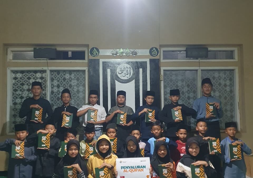 Cahaya Al-Qur’an Menyapa Durung Tengah: Kolaborasi Nyata Rumah Wakaf & Mahasiswa KKN di Nagreg