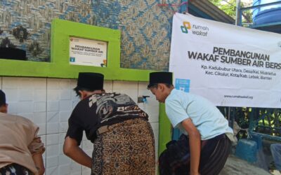 Rumah Wakaf Hadirkan Sumur Bor, Santri Pondok Pesantren Ar-Rahman Kini Nikmati Air Bersih